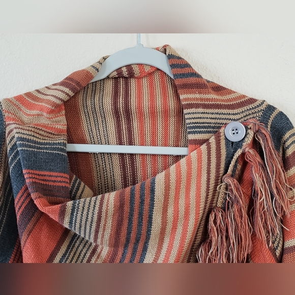 XL wrap around shawl style cardigan, OS fits most, multi-colored - Picture 3 of 5